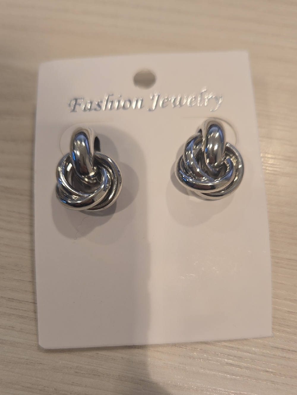 Fashion Jewelry Shiny Silver Knot Stud Earrings